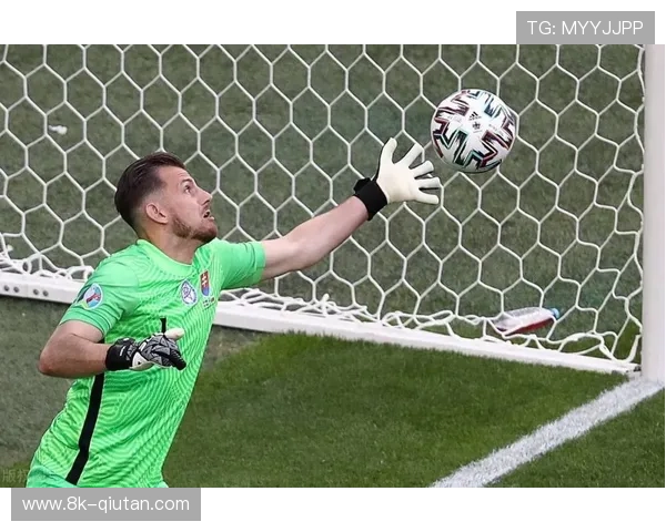 “拜仁5-0客胜斯图加特,凯恩替补戴帽领跑射手榜” “拜仁5-0客胜斯图加特,凯恩替补戴帽领跑射手榜”