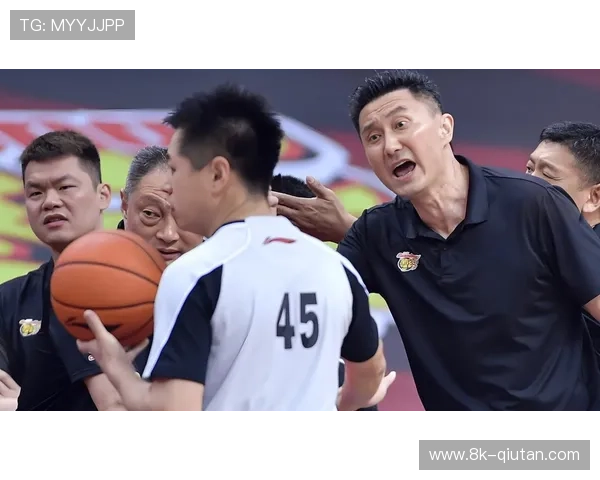 CBA转播权谈判进行中,新媒体平台竞争加剧 CBA转播权谈判进行中,新媒体平台竞争加剧